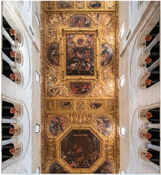 Bari 68 - Comfort Moderno & Fascino Antico ภายนอก รูปภาพ