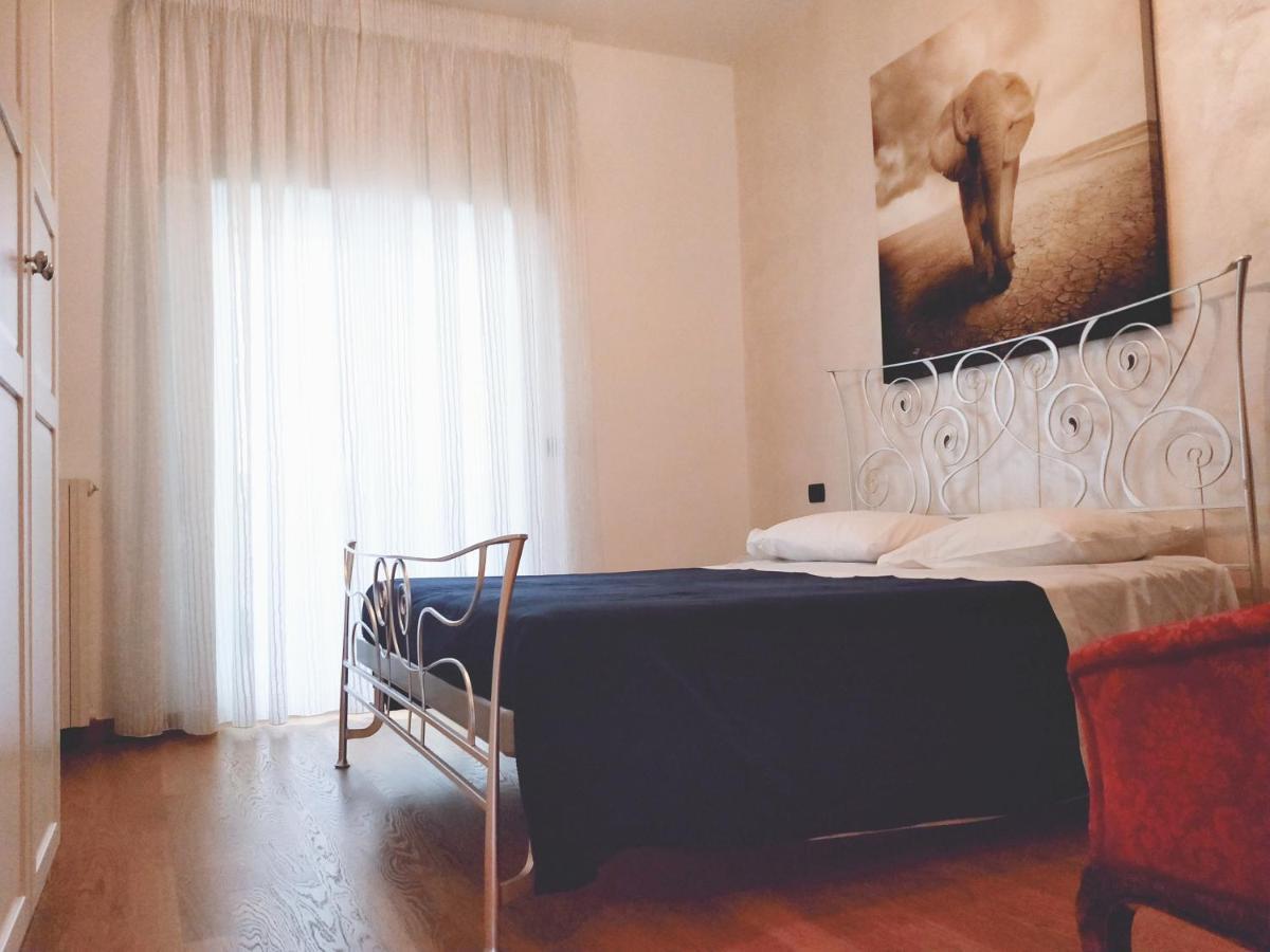 Bari 68 - Comfort Moderno & Fascino Antico ภายนอก รูปภาพ
